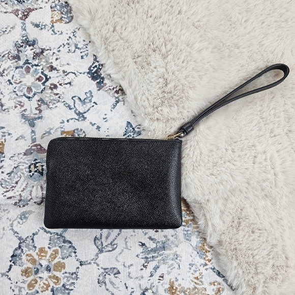 Coach F58032 Corner Zip Wristlet Crossgrain Leather Wallet Black Gold Zipper - Picture 3 of 8